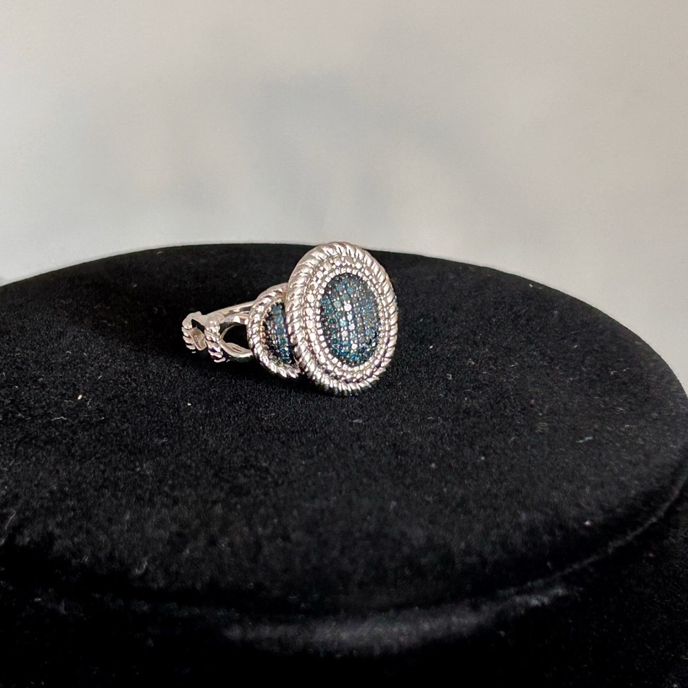 Designer Blue Diamond pave setting, 925 Silver Ring, Designer Joseph Schmid - Picture 3 of 5